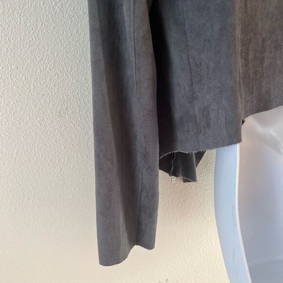 BlankNYC, faux suede Moro jacket, grey, size XL - Picture 9 of 10